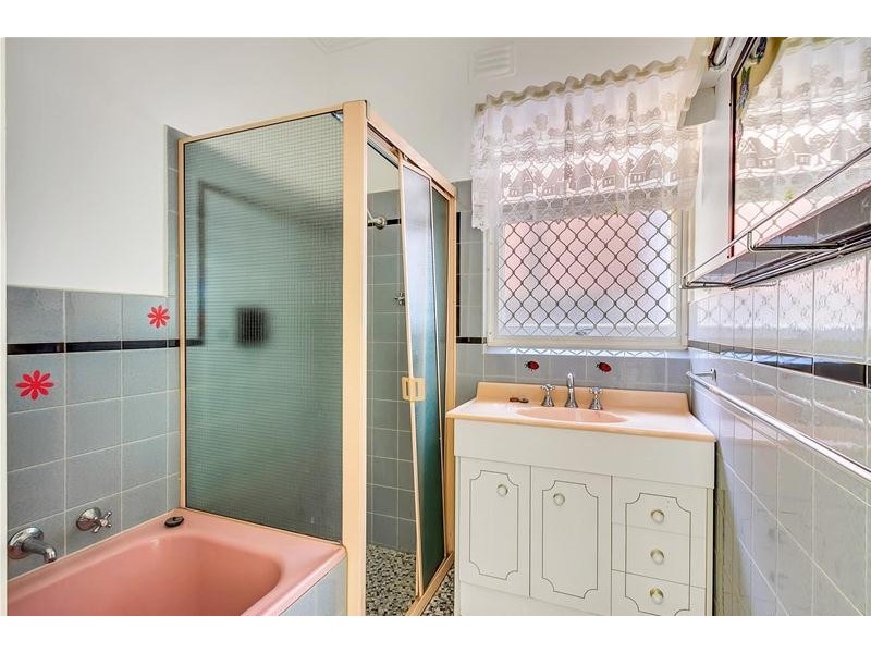 4 Pamela Avenue, Campbelltown SA 5074