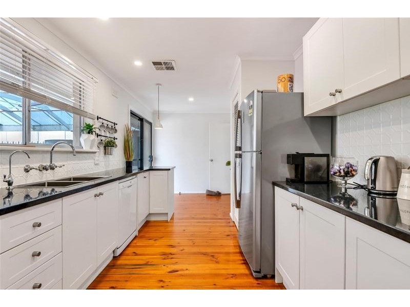 28 Delange Avenue, Banksia Park SA 5091