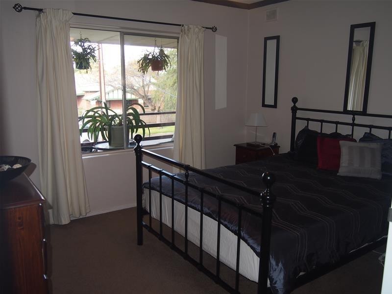 2/10 Collingrove Avenue, Broadview SA 5083