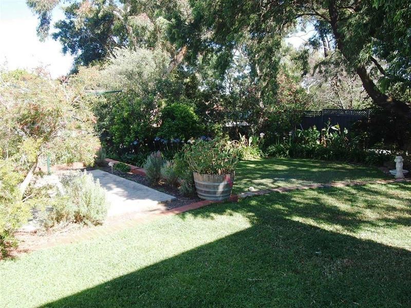 22 Condada Drive, Banksia Park SA 5091