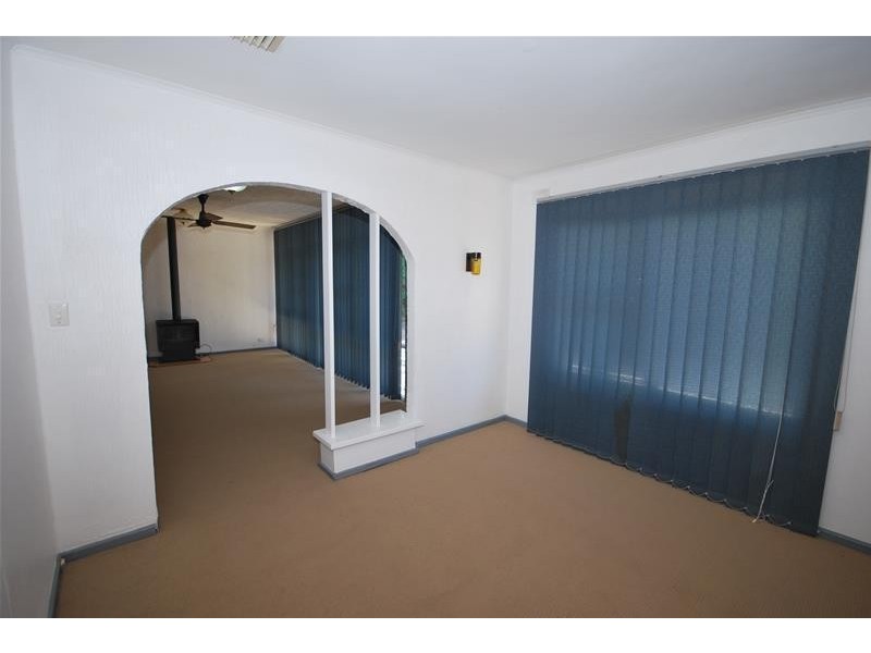 6 Wynyard Place, Redwood Park SA 5097