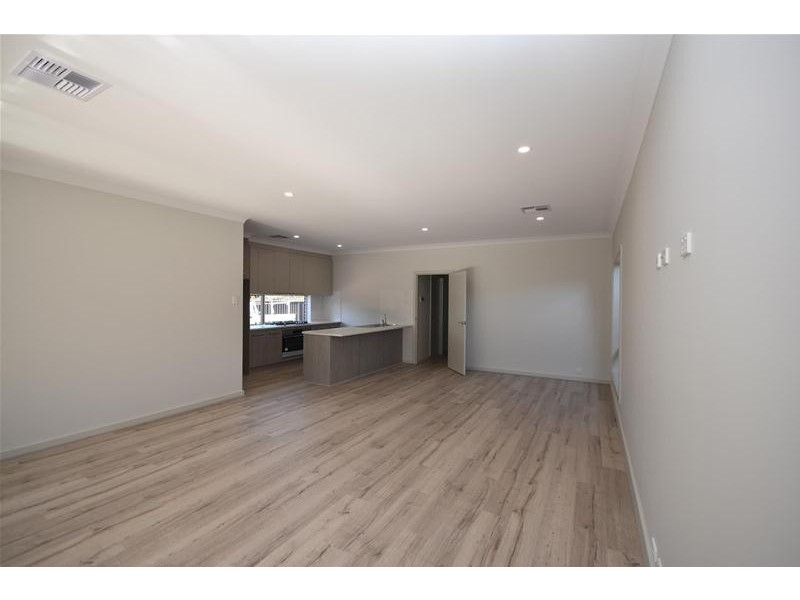 88 Nelson Road, Valley View SA 5093