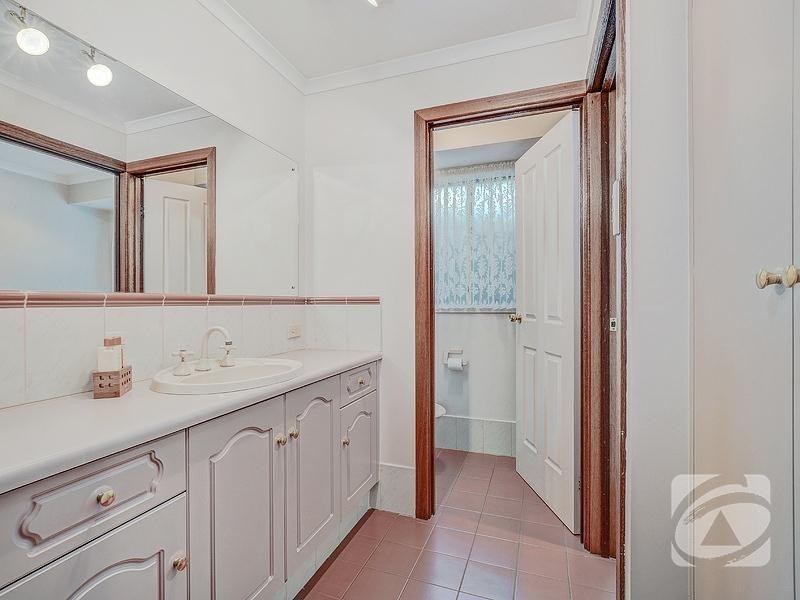 46 Petworth Parade, Greenwith SA 5125