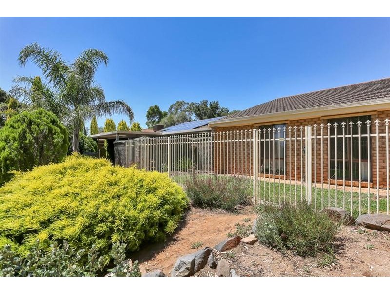 33 Mumford Avenue, St Agnes SA 5097