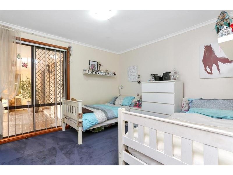 33 Mumford Avenue, St Agnes SA 5097