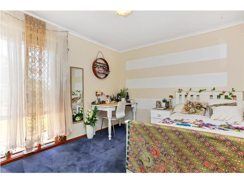 33 Mumford Avenue, St Agnes SA 5097