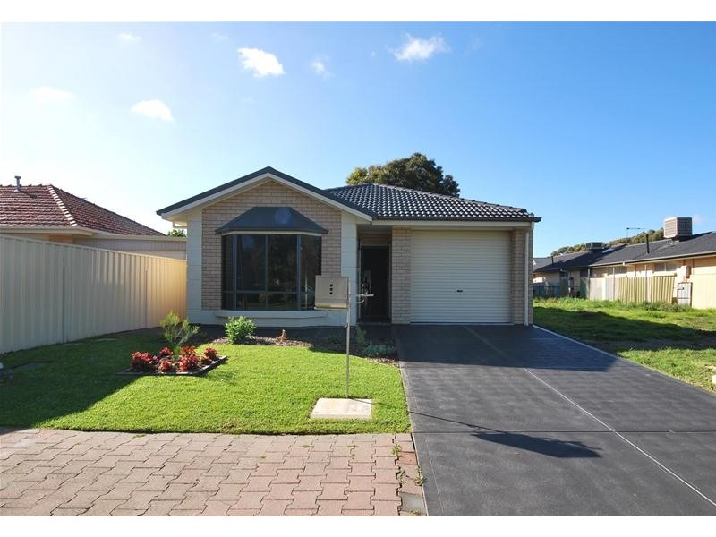 16 Tarana Road, Hope Valley SA 5090