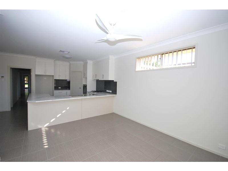 16 Tarana Road, Hope Valley SA 5090