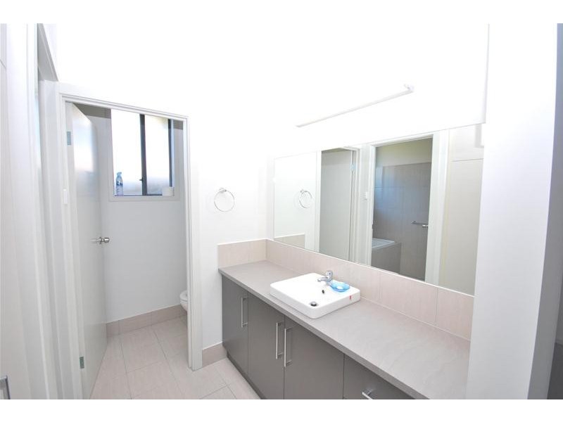 16 Tarana Road, Hope Valley SA 5090