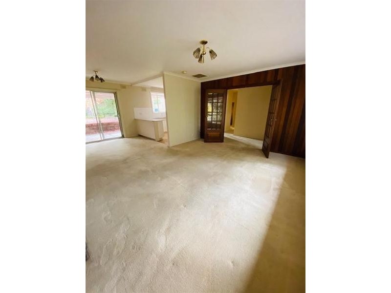 10 Glamorgan Drive, Redwood Park SA 5097