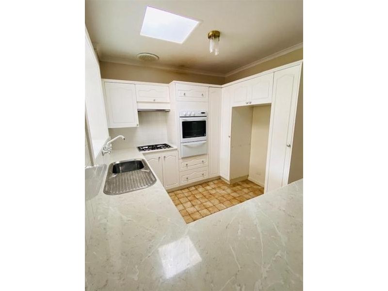 10 Glamorgan Drive, Redwood Park SA 5097