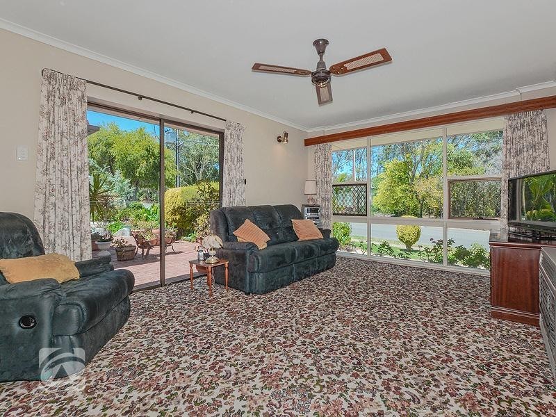 2 Heine Street, St Agnes SA 5097