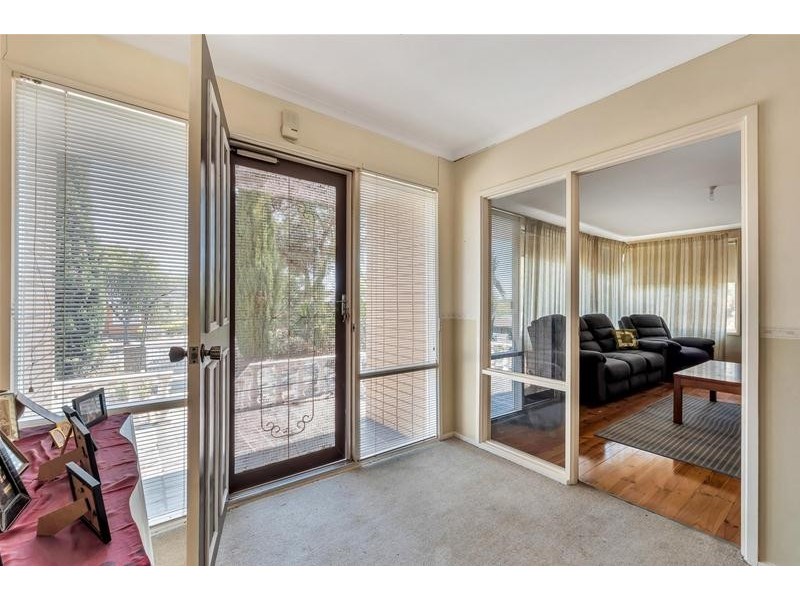 67 Dewer  Avenue, Ridgehaven SA 5097