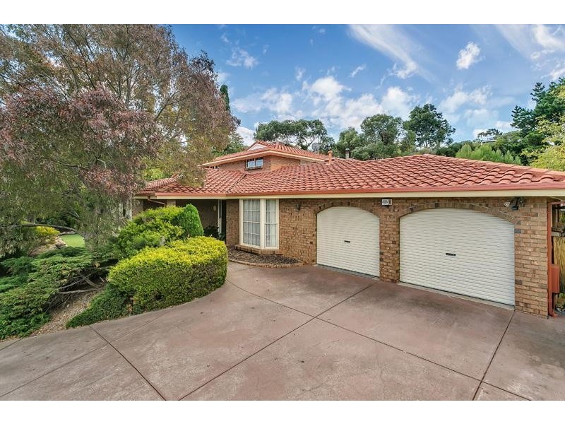 9 Coomurra Drive, Greenwith SA 5125