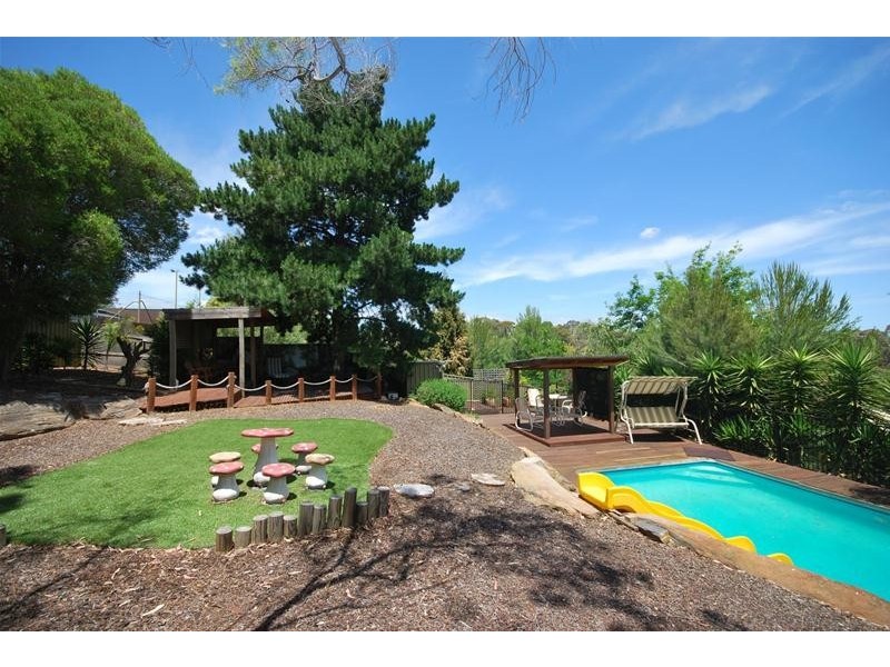 9 Coomurra Drive, Greenwith SA 5125