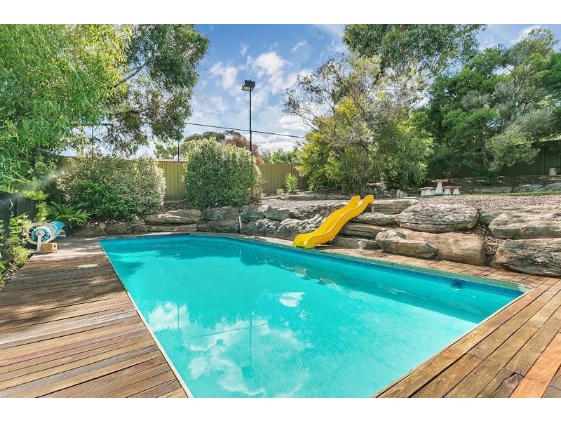 9 Coomurra Drive, Greenwith SA 5125