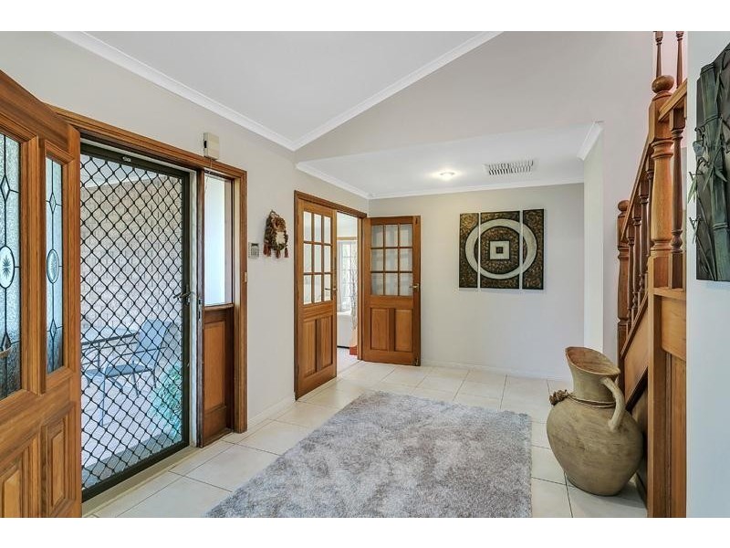 9 Coomurra Drive, Greenwith SA 5125