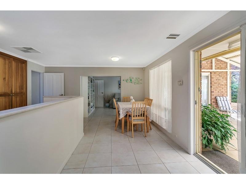 9 Coomurra Drive, Greenwith SA 5125