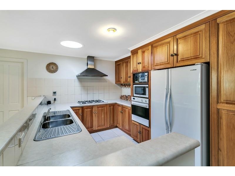 9 Coomurra Drive, Greenwith SA 5125