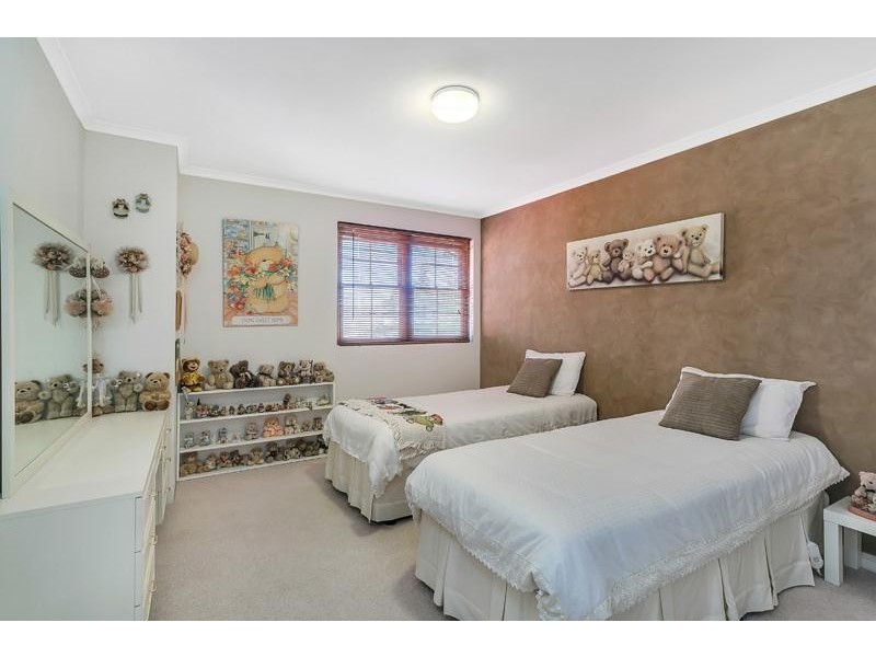 9 Coomurra Drive, Greenwith SA 5125