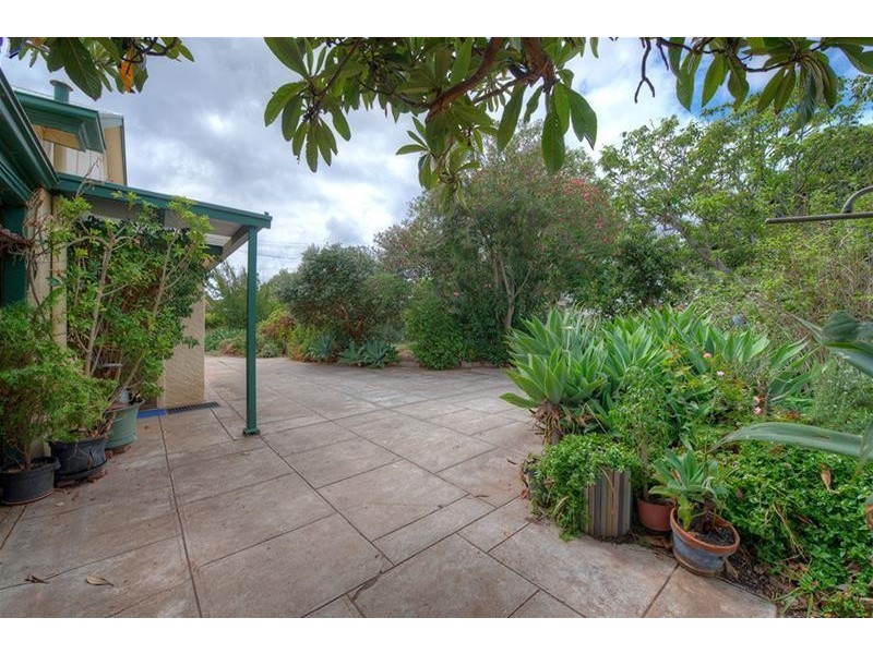 72 Barnes Road, Glynde SA 5070