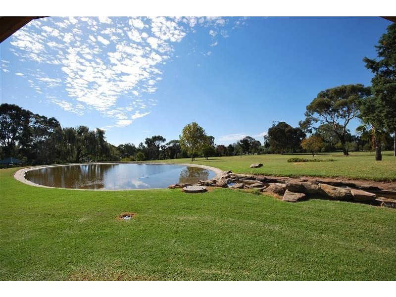 100 4 Holt Street, Northfield SA 5085