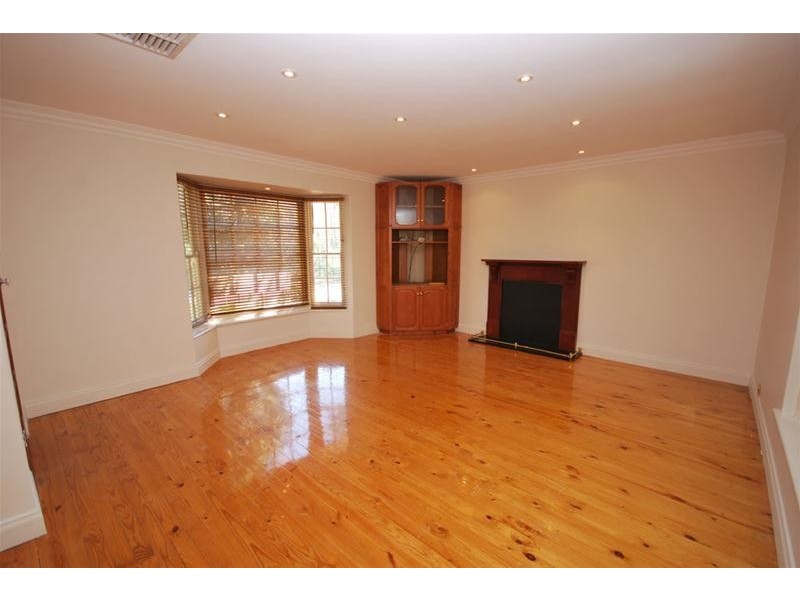 1A Launceston Avenue, Banksia Park SA 5091