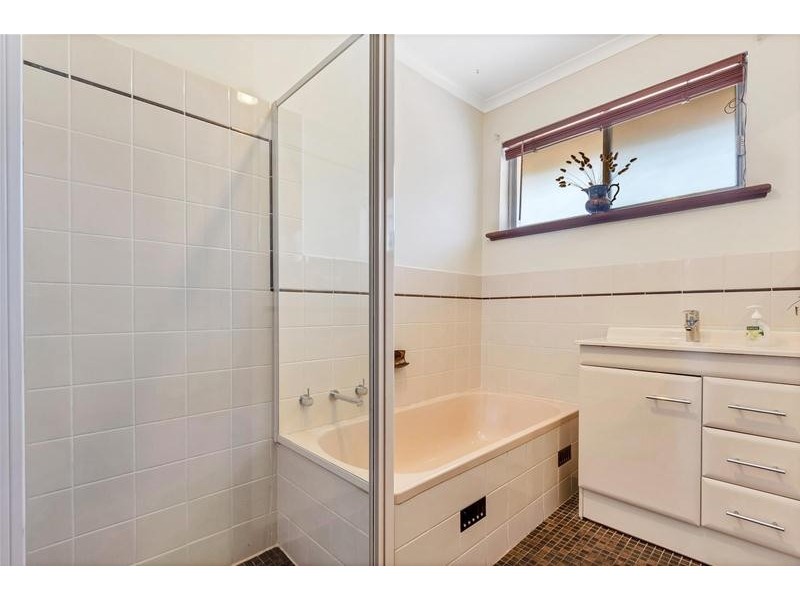 21 Fleming Avenue, Ridgehaven SA 5097