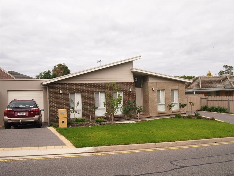 31 Carnarvon Avenue, Redwood Park SA 5097