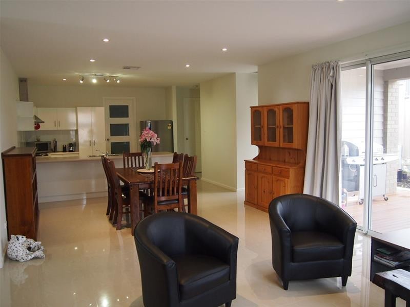 31 Carnarvon Avenue, Redwood Park SA 5097