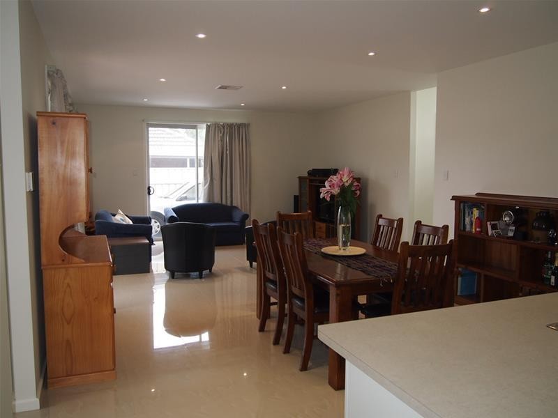 31 Carnarvon Avenue, Redwood Park SA 5097