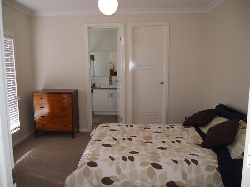 31 Carnarvon Avenue, Redwood Park SA 5097