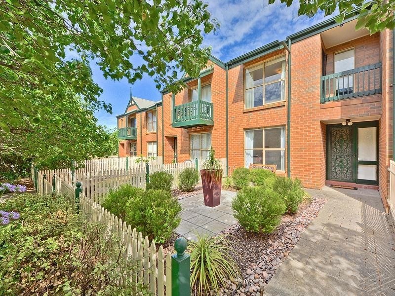 4/9 Mayfair Place, Wynn Vale SA 5127