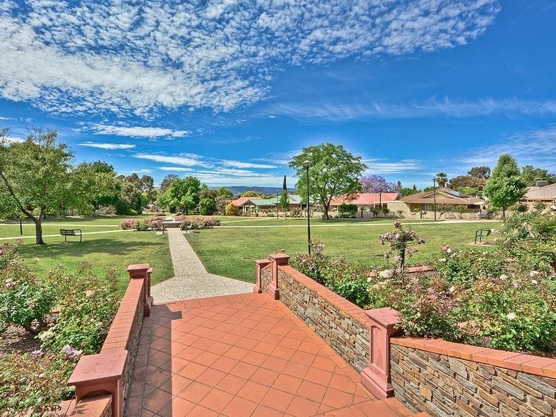 4/9 Mayfair Place, Wynn Vale SA 5127