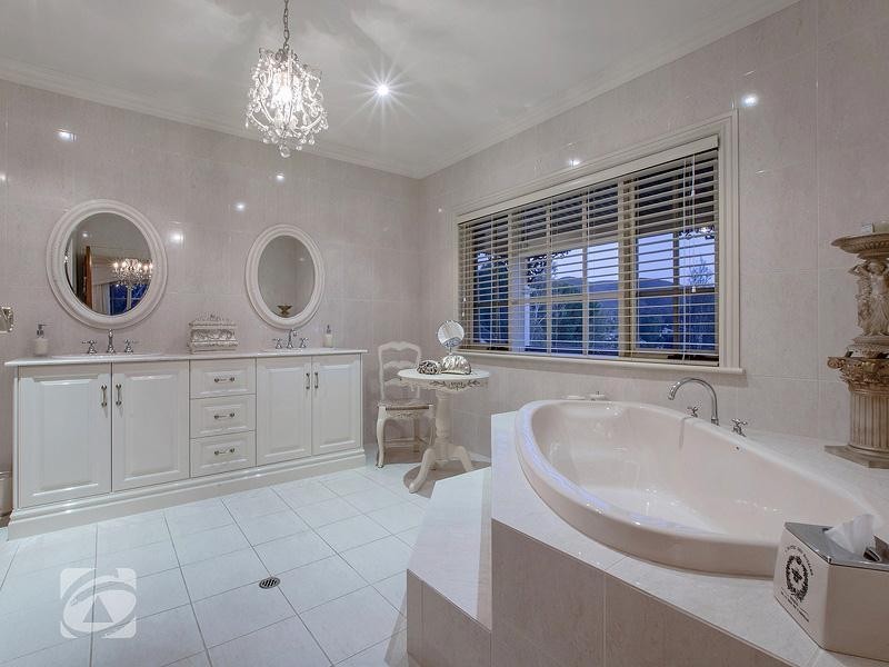 19 Blue Wren Court, Highbury SA 5089