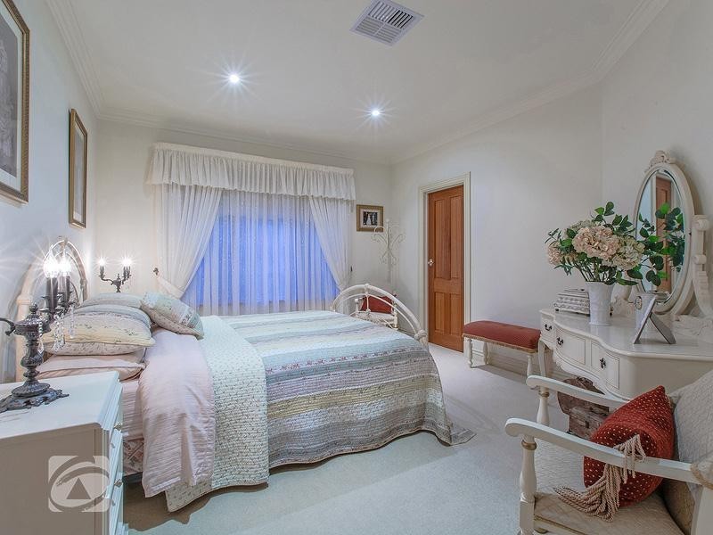 19 Blue Wren Court, Highbury SA 5089