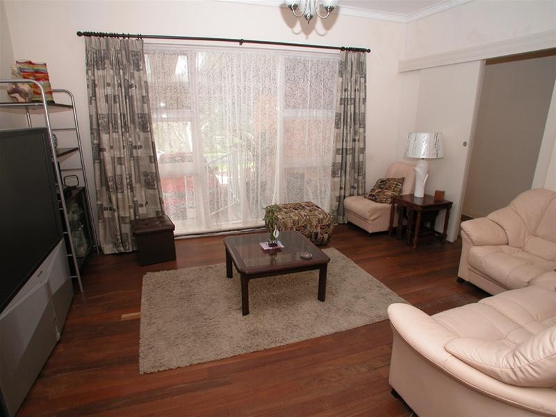 9 Holmes Avenue, Redwood Park SA 5097