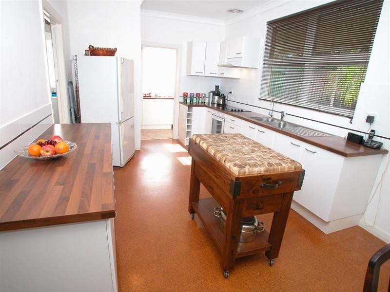 9 Holmes Avenue, Redwood Park SA 5097