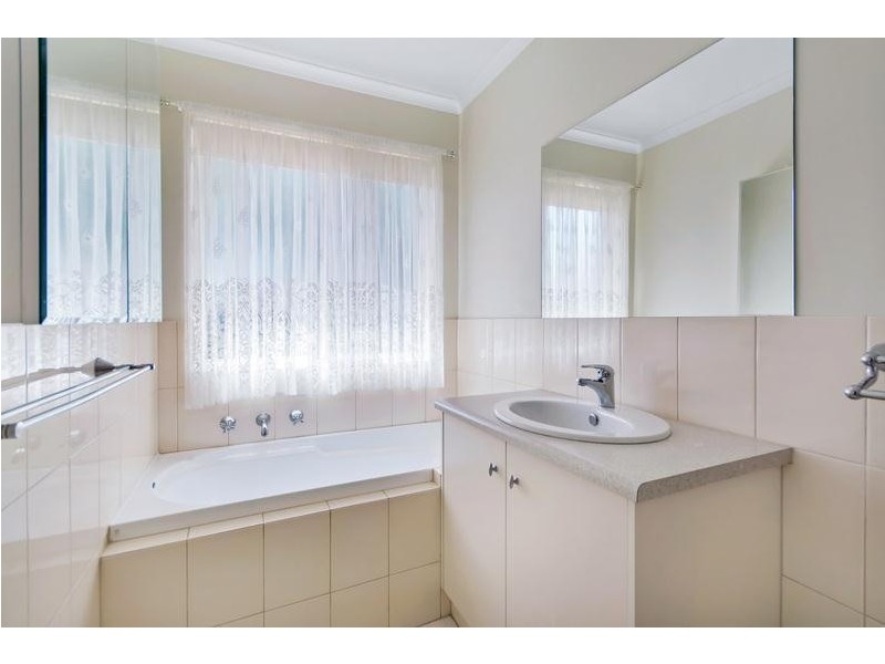 2/34 Walkleys Road, Valley View SA 5093