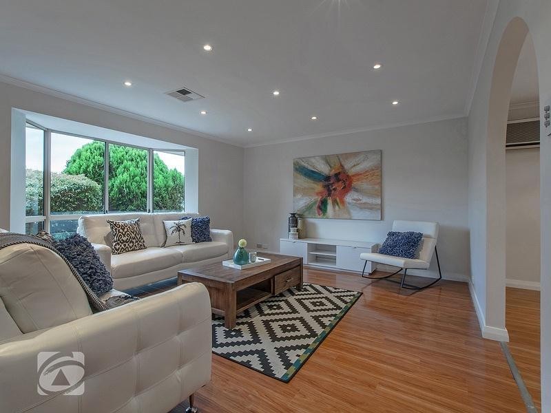 1 Thomas Court, Wynn Vale SA 5127