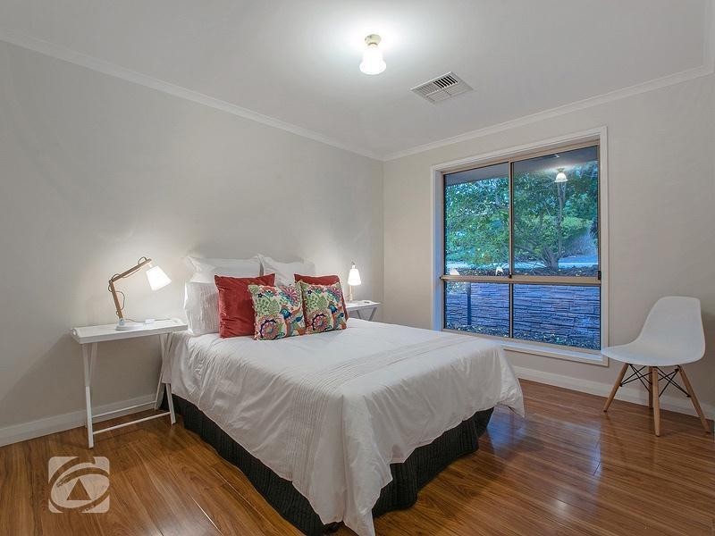 1 Thomas Court, Wynn Vale SA 5127