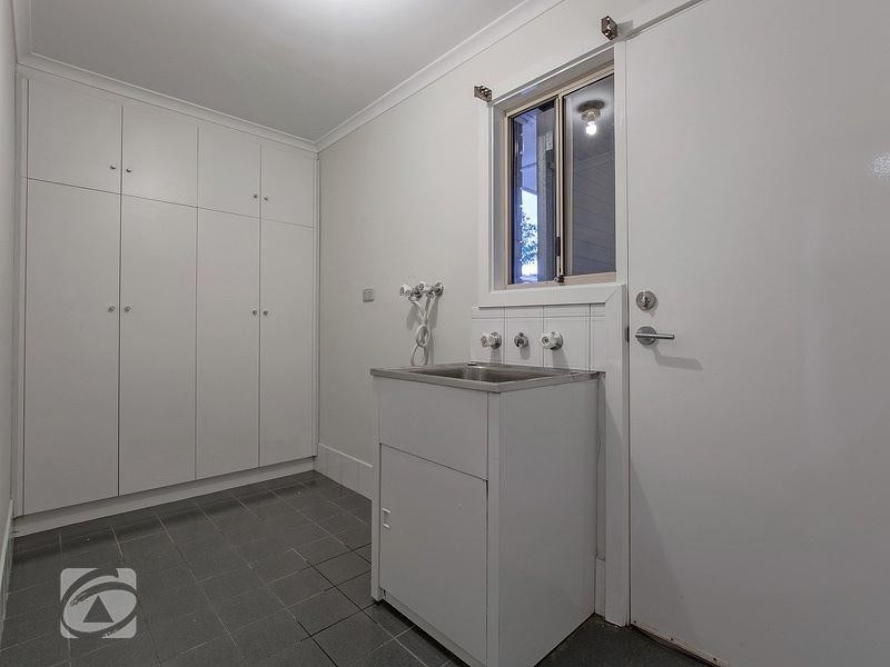 1 Thomas Court, Wynn Vale SA 5127