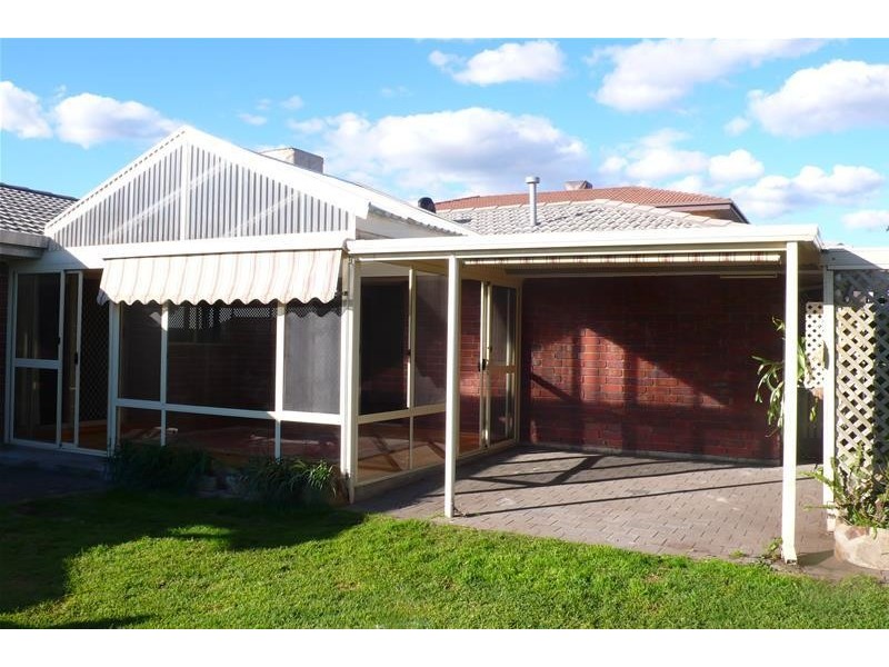 22 Greenridge Court, Wynn Vale SA 5127