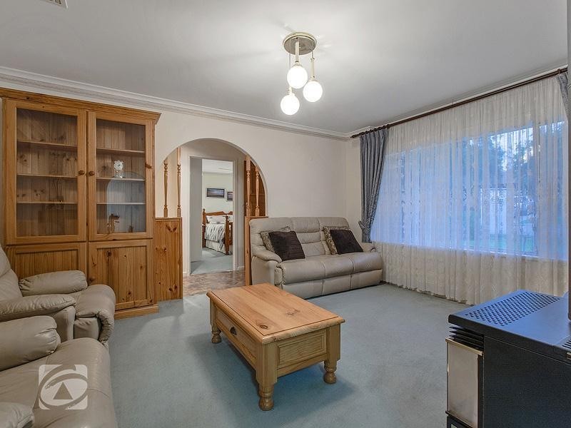 12 Barns Avenue, Highbury SA 5089