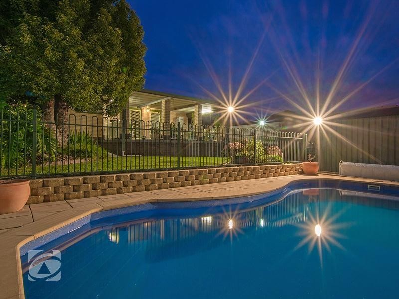 12 Barns Avenue, Highbury SA 5089