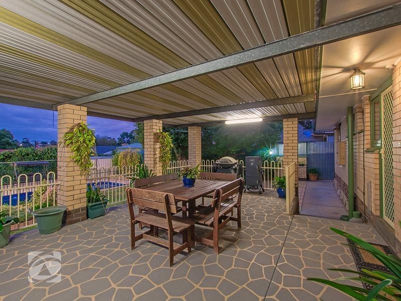 12 Barns Avenue, Highbury SA 5089