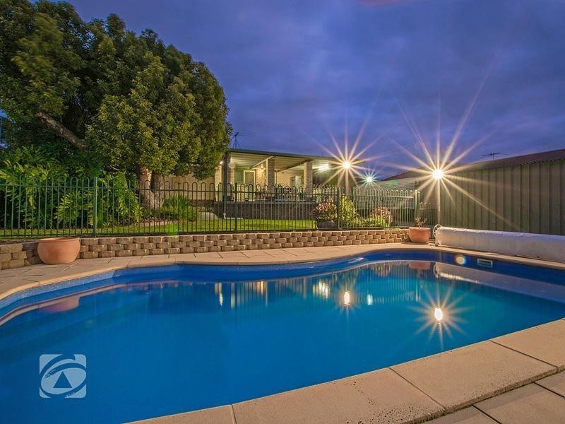 12 Barns Avenue, Highbury SA 5089