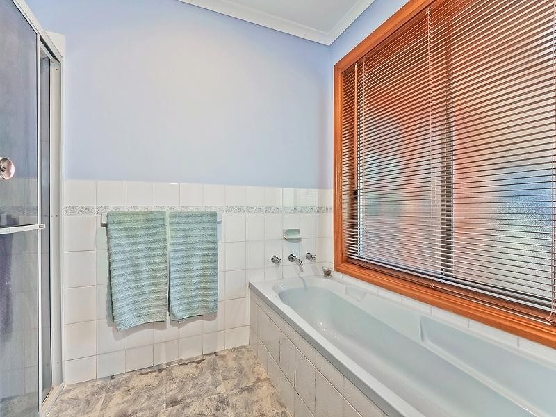 17 Thiele Court, Golden Grove SA 5125