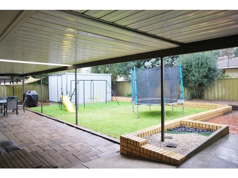 13 Hughes Avenue, St Agnes SA 5097