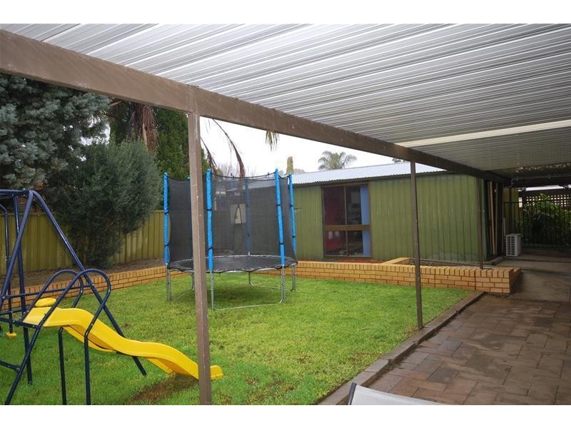 13 Hughes Avenue, St Agnes SA 5097